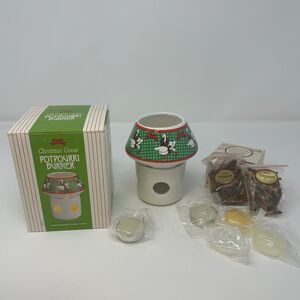 Vintage Giftco Christmas Goose Potpourri Burner, w/ Potpourri & 4 Votive Candles